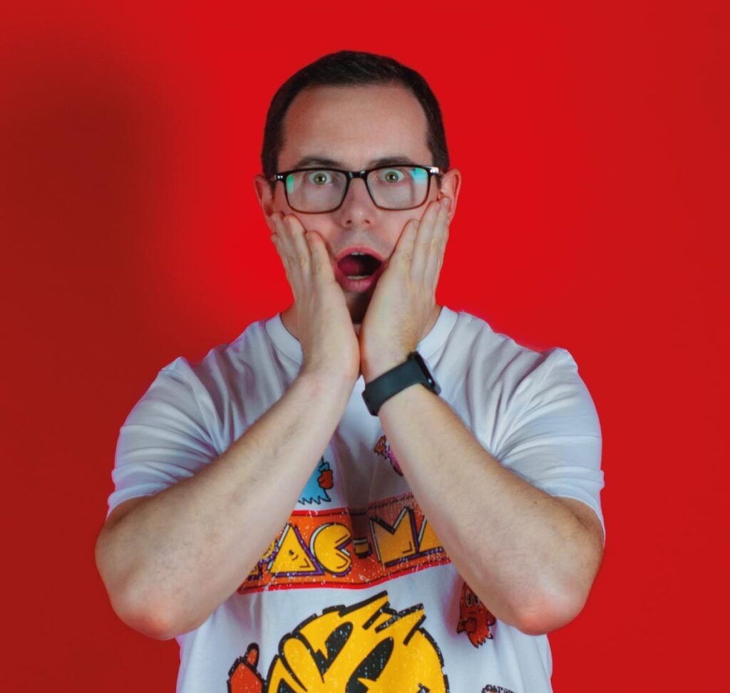Joaquin nuestro informático sorprendido de este super pack de diseño gráfico Contundente