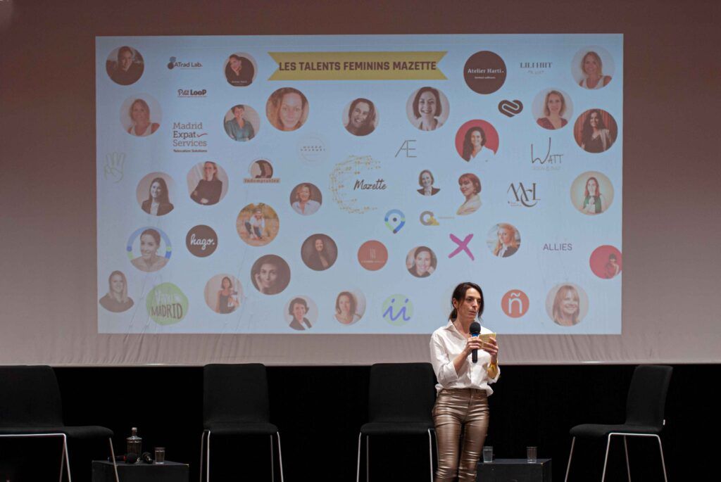 Fotografía realizada por Agencia Contundente en evento en salón de actos Mazette