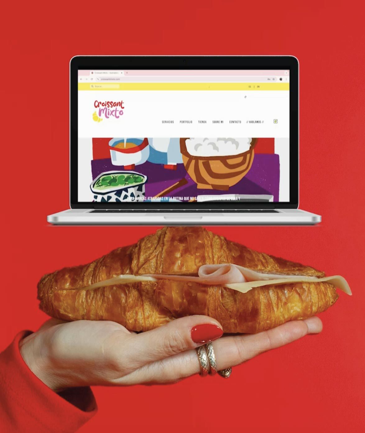 Portátil con el diseño y desarrollo web de "Croissant Mixto" hecho por Agencia Contundente