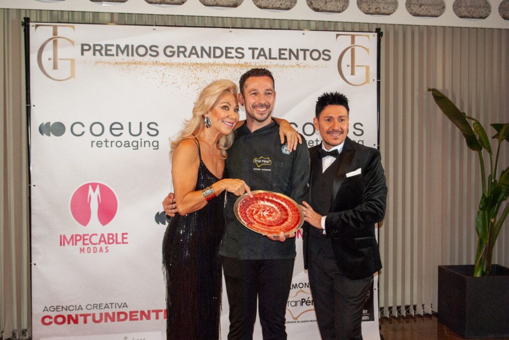 Jenny Llada, Manu Sánchez y Fran Pérez