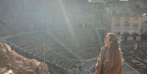 Teatro de cartagena, agencia contundente y las redes ¿estamos fuera de lugar en un teatro romano?